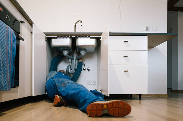 Professional Leak Detection technician working in Centerport, NY